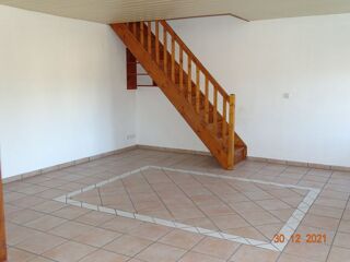  Appartement à louer 3 pièces 78 m²