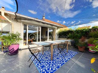  Maison � vendre 6 pi�ces 210 m�