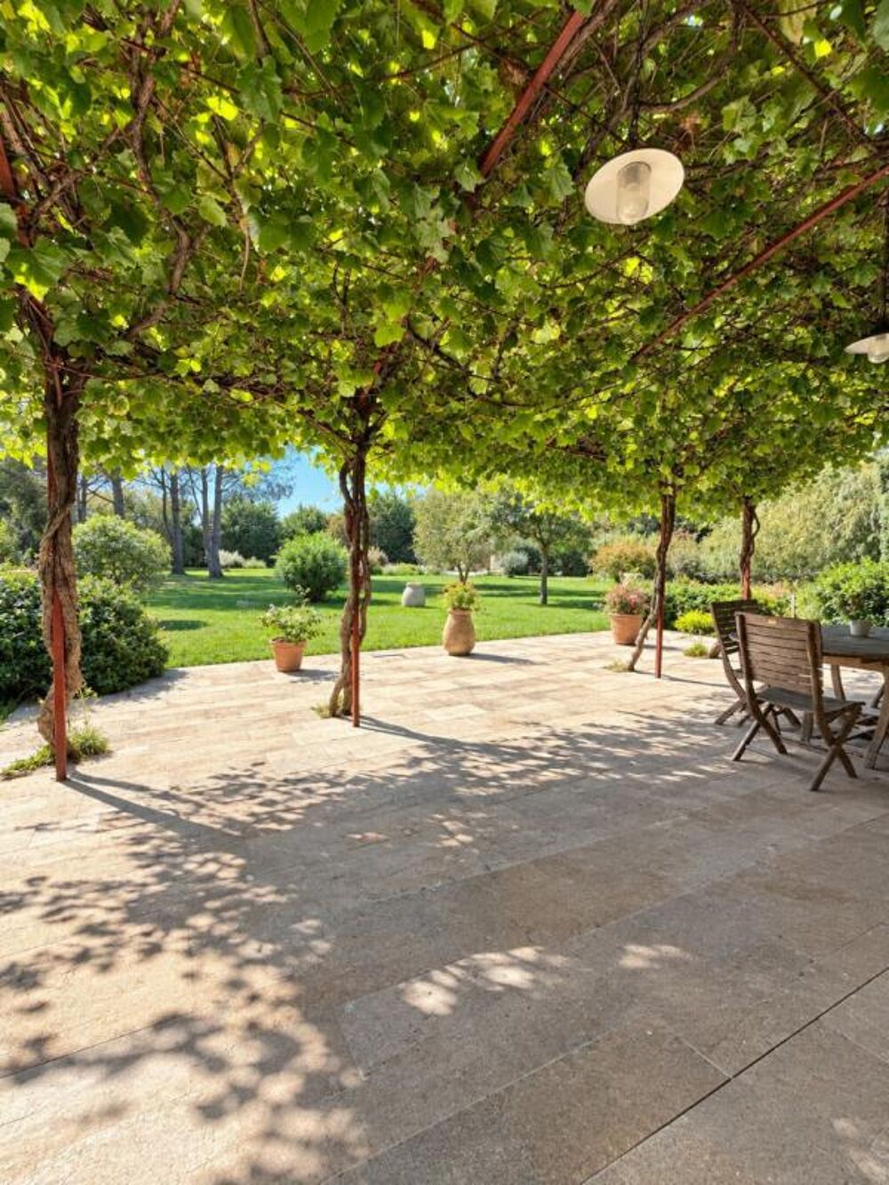 Vente Maison Mas de caractère - 7 pièces - Piscine, pool house et jardin paysager de 5 000 m² Chateaurenard