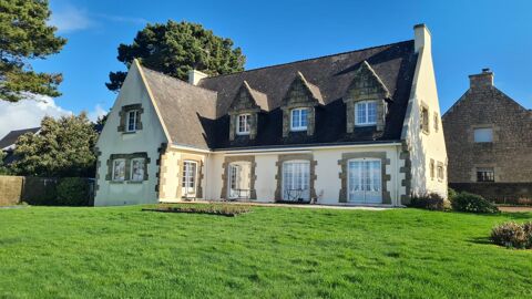   Maison Maison - 8 pi�ce(s) - 270 m�