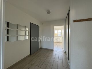  Appartement à louer 4 pièces 69 m²