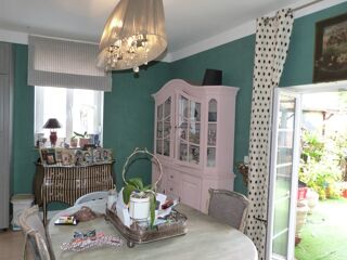  Immeuble à vendre 13 pièces 394 m²