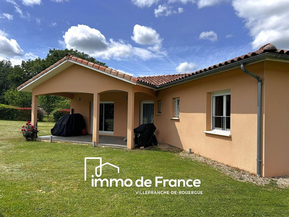 Plain-pied Martiel 110 m² , 3 chambres sur terrain plat et clos de 2000 m²