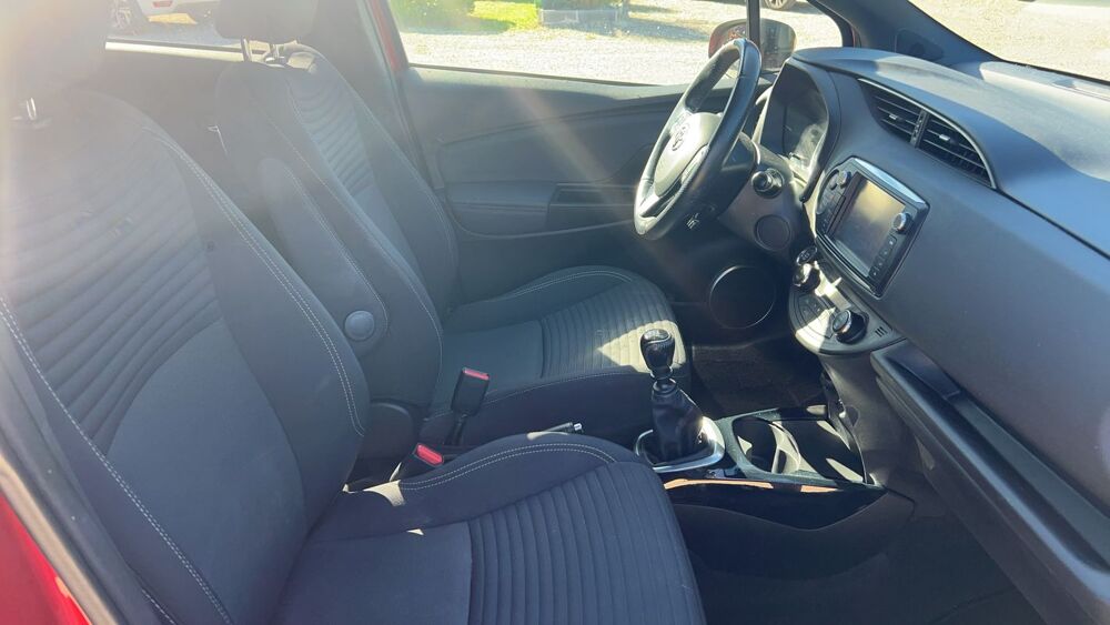 Yaris 1.3 VVT-i 99 Collection - 5 places 2016 occasion 25750 Semondans