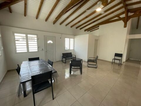 LOCAL D'ACTIVITE VUE DEGAGEE SUR LA CAMPAGNE jolie maison situ&eacute;e &agrave; Mare Gaillard, LE GOSIER (971) 365000 97190 Le gosier