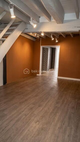  Immeuble à vendre 5 pièces 181 m²