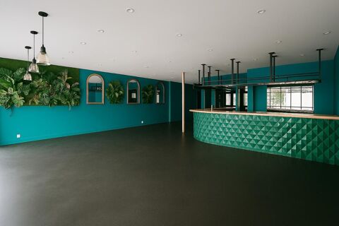 Boutique location pure, restauration avec extraction possible 9580 75010 Paris