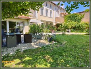  Propri�t�/ch�teau � vendre 10 pi�ces 302 m� Blanzac porcheresse