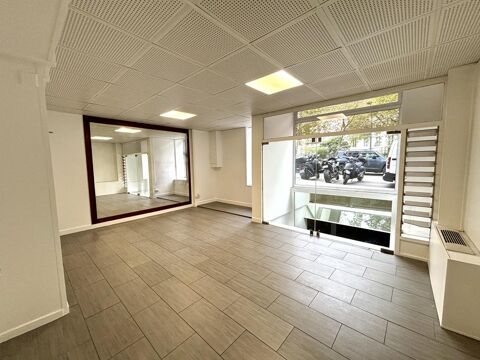 A deux pas du m&eacute;tro Porte de Champerret, bureaux enti&egrave;rement r&eacute;nov&eacute;s 6899 75017 Paris