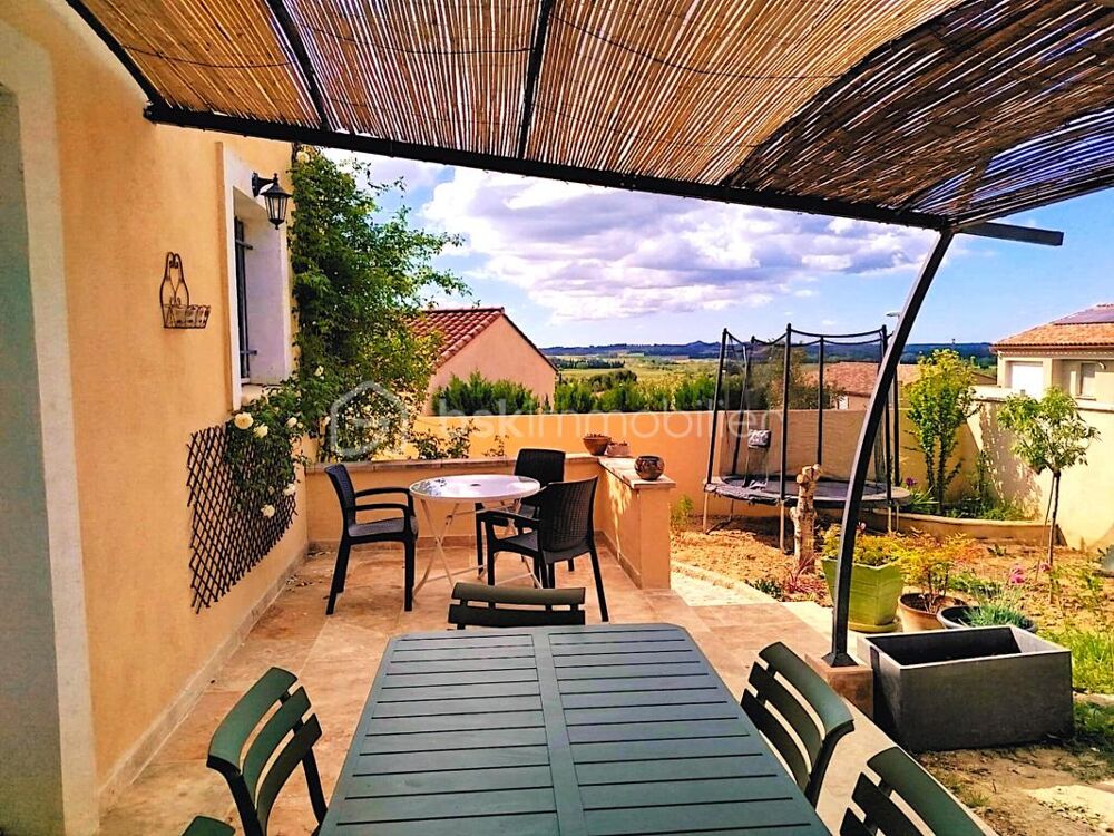NOUVEAUTE !!! Belle villa de plain pied de 112 M2 avec piscine !