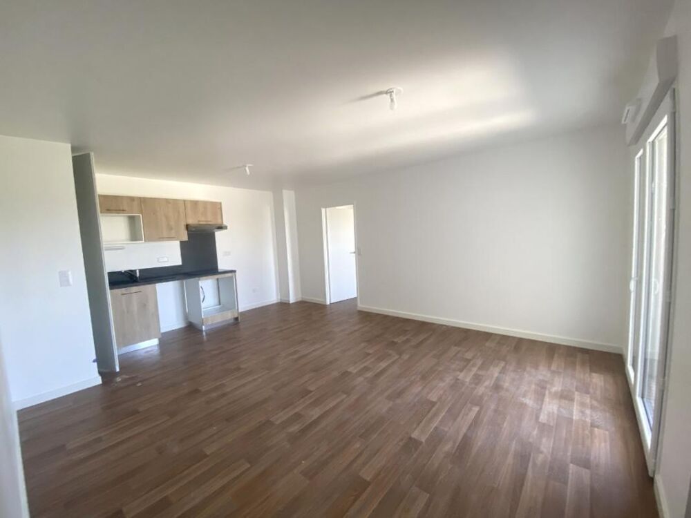 T3 NEUF avec balcon et parking à CHARTRES