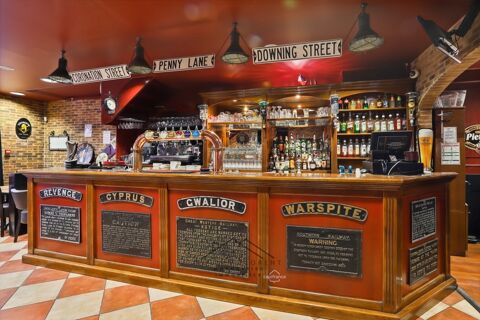 À vendre - Location Gérance  Fonds de commerce Bar Brasserie Licence IV  Opportunité sur Gap 295400 05000 Gap