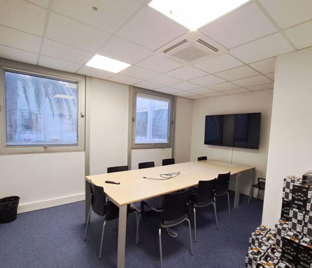   LABÈGE -  BUREAUX & STOCKAGE (296 m²) Labege
