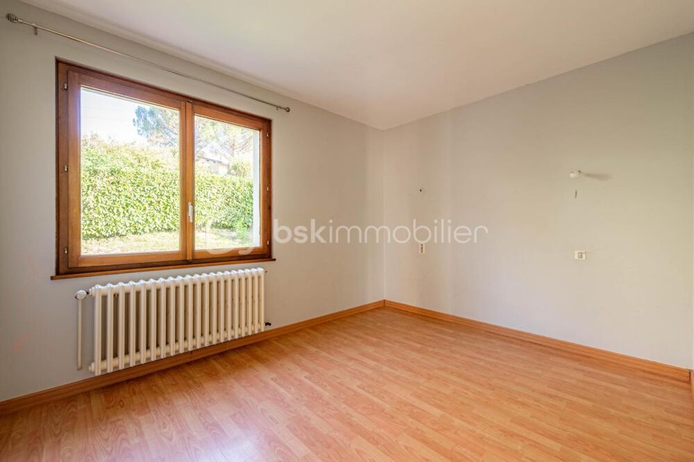 à vendre  Maison Saint-Julien-en-Genevois (74160)