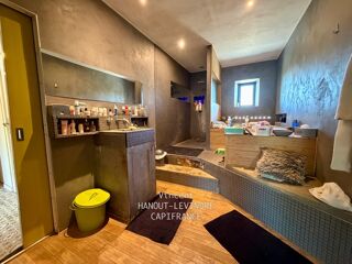  Maison � vendre 8 pi�ces 267 m�