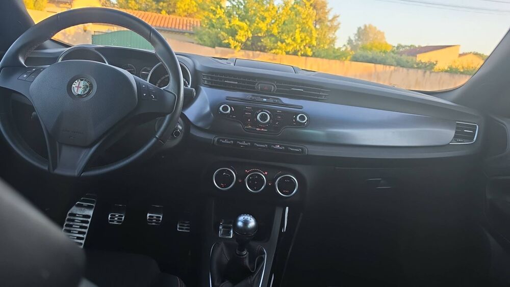 Giulietta III 1750 TBI 230 Quadrifoglio Verde 2012 occasion 84380 Mazan