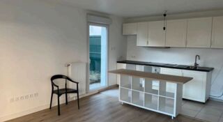  Appartement à louer 2 pièces 45 m²
