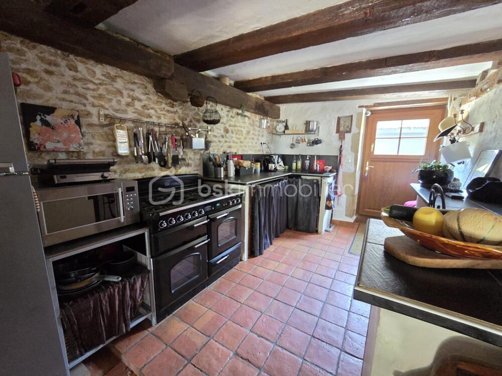 Vente Maison Magnifique Corps de ferme de 222m³ avec piscine et dépendances Ourouer