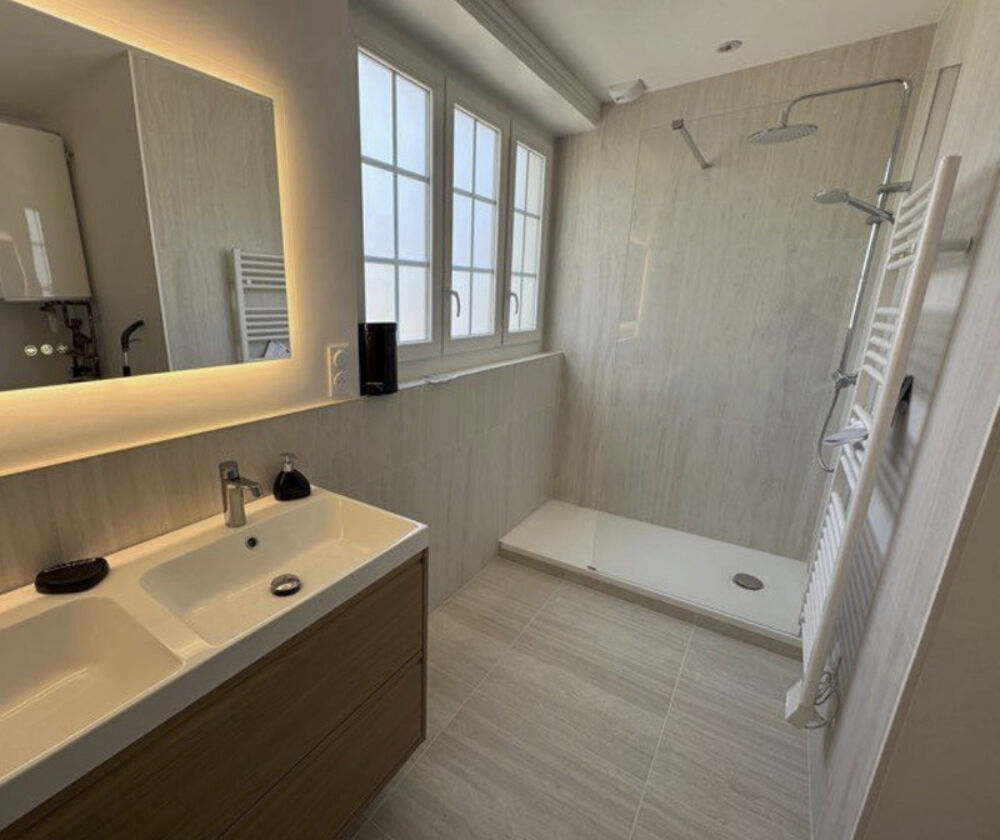 Appartement T3 de charme au coeur du triangle dOr dAngers avec terrasse de 55m²