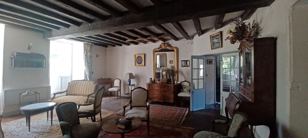 Grande maison de famille, dépendances et jardin