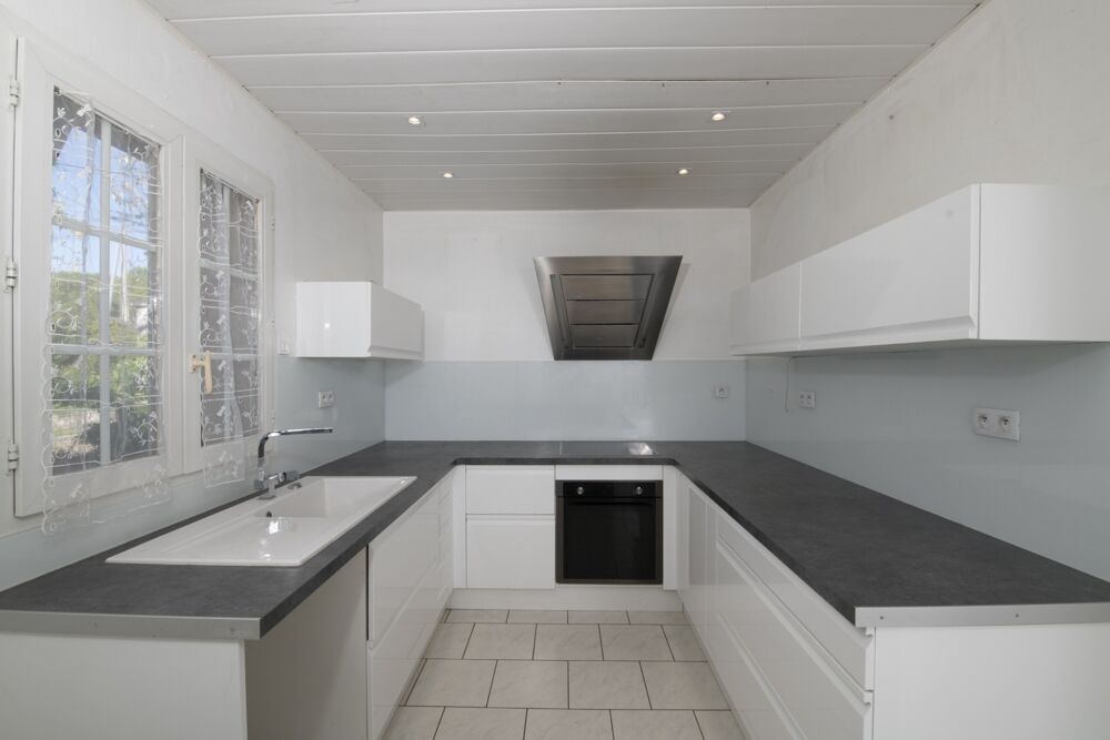 Vente Maison Les Pennes Mirabeau Jas de Rhodes Maison de 98 m2 au calme sans vis à vis belle vue sur végétation 426 m2 de terrain Les pennes mirabeau