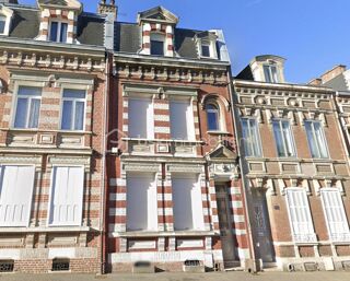  Immeuble � vendre 7 pi�ces 220 m�