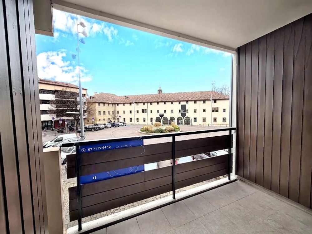 Place du Marché - T3 de 66,86 m2 au 1er étage