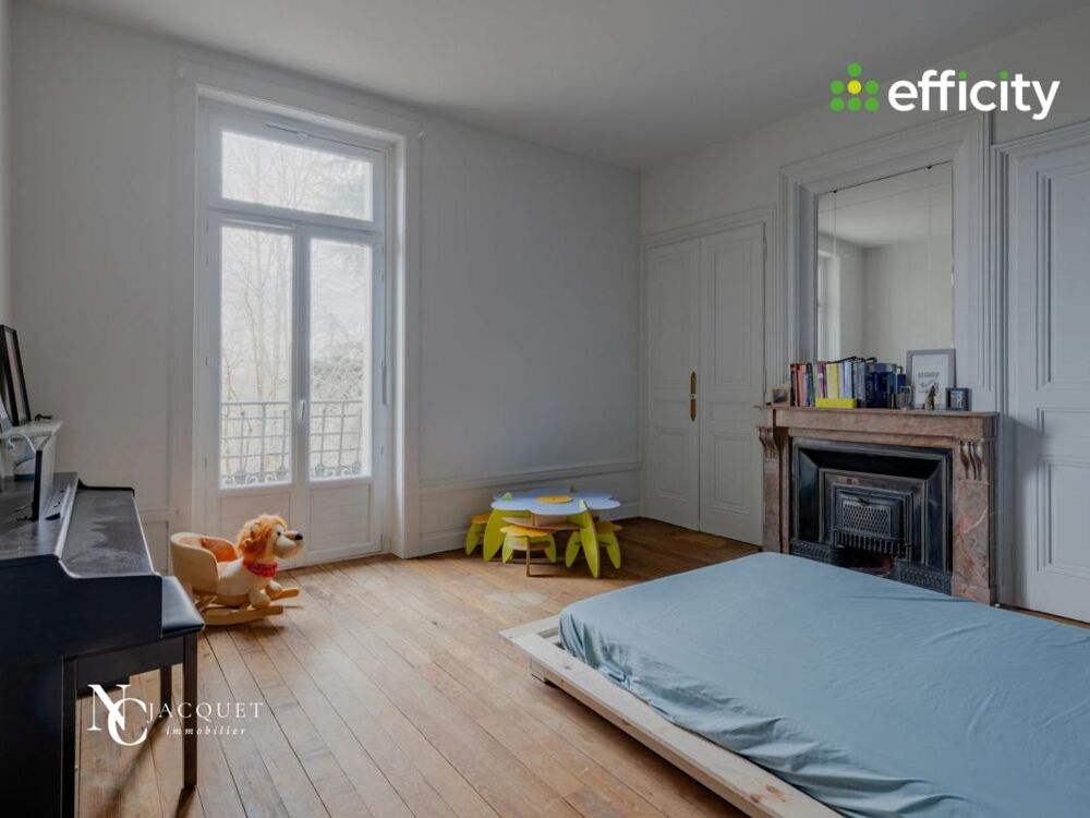 � vendre  Propri�t�/ch�teau Neyron (01700)