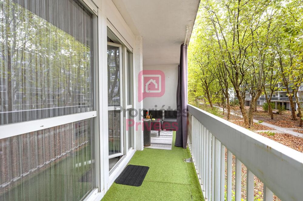Vente Appartement COUP DE COEUR - 4 PIÈCES RÉNOVÉ AVEC BALCON -77.87 m2 Pessac