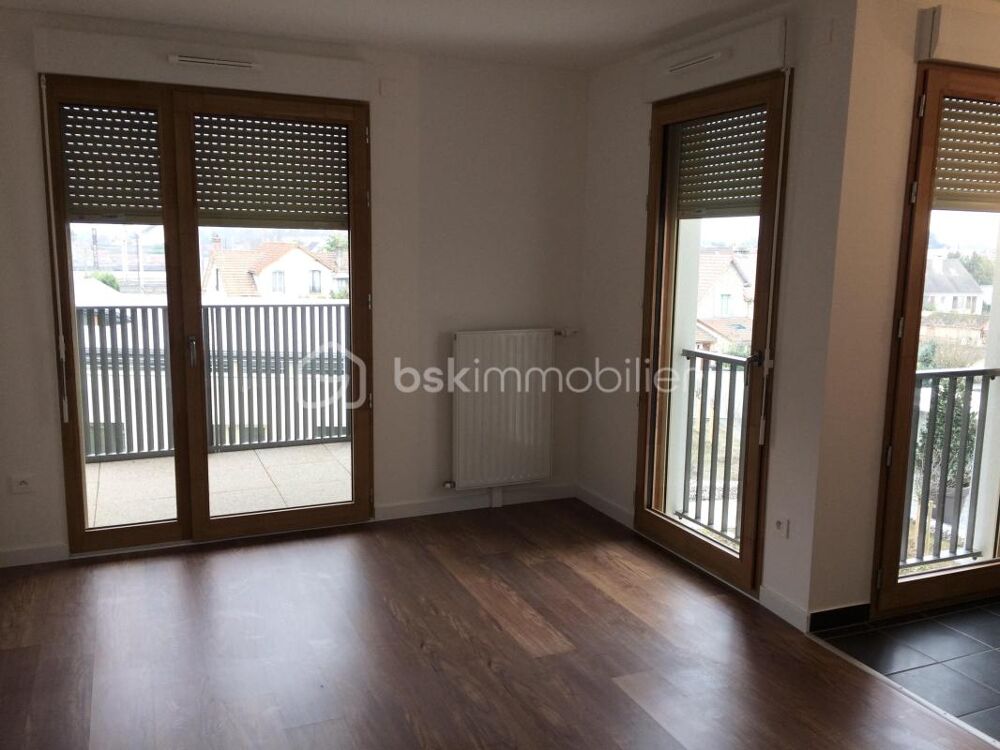 APPARTEMENT 2 CHAMBRES - BALCON - PLACE DE STATIONNEMENT