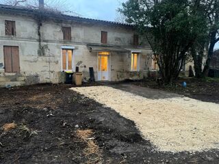  Immeuble à vendre 350 m² Saint savin
