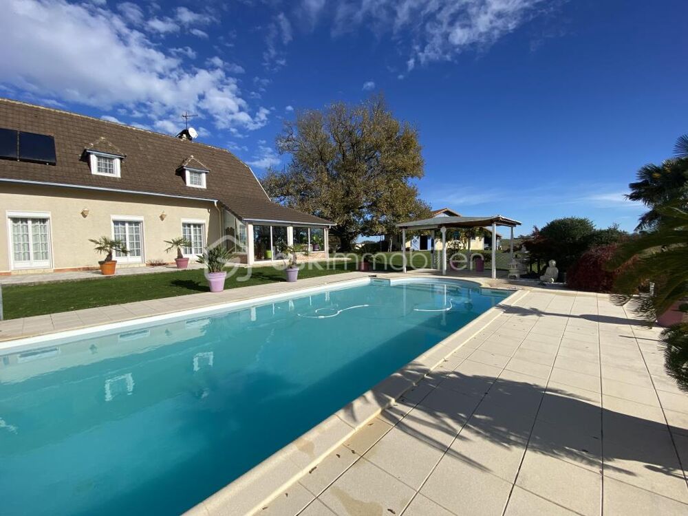 PAU NORD - MAISON 165 M² + GITE 140 m² + DEPENDANCE 60 M²