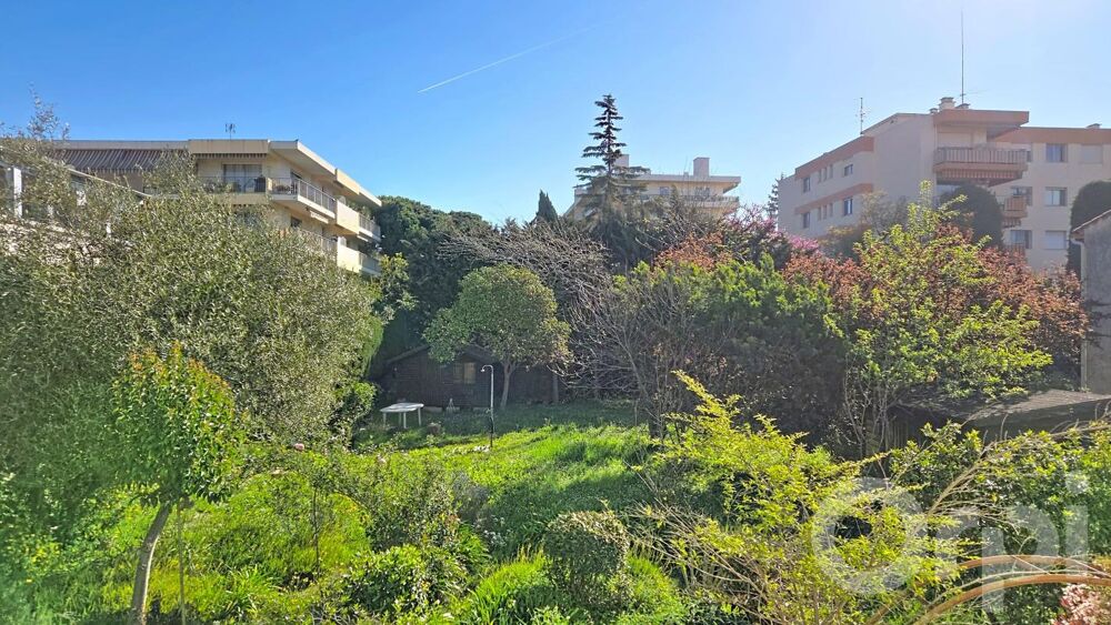 Vente Villa Propriété avec fort potentiel – Nouveau prix attractif sur le marché Antibes