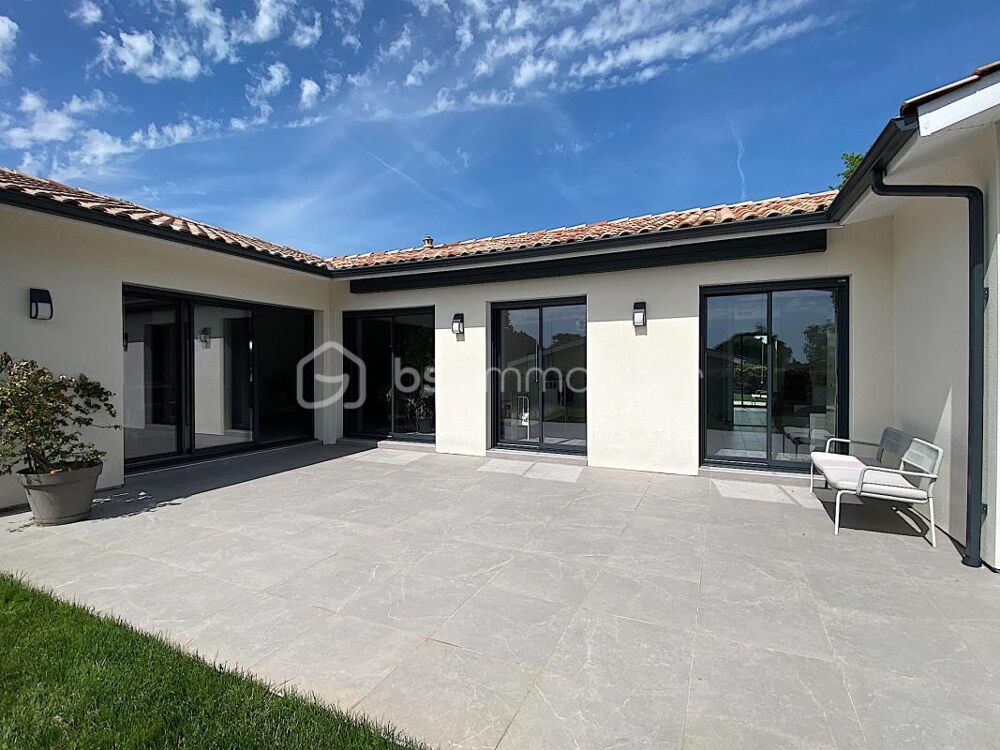 Vente Maison Maison récente et spacieuse avec garage, stationnements et beau jardin - terrain piscinable !!!! Creon