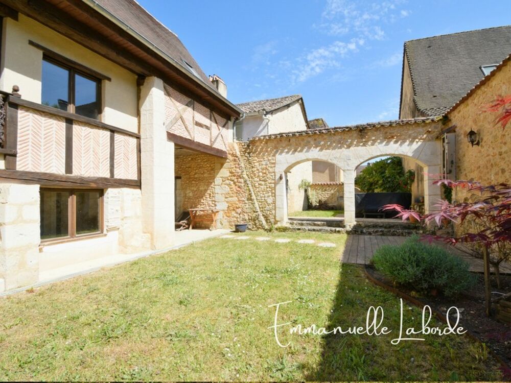 Maison de caractère avec dépendance, patio, jardin et jacuzzi  Saint-Georges-de-Montclard, 20/25 min de Bergerac