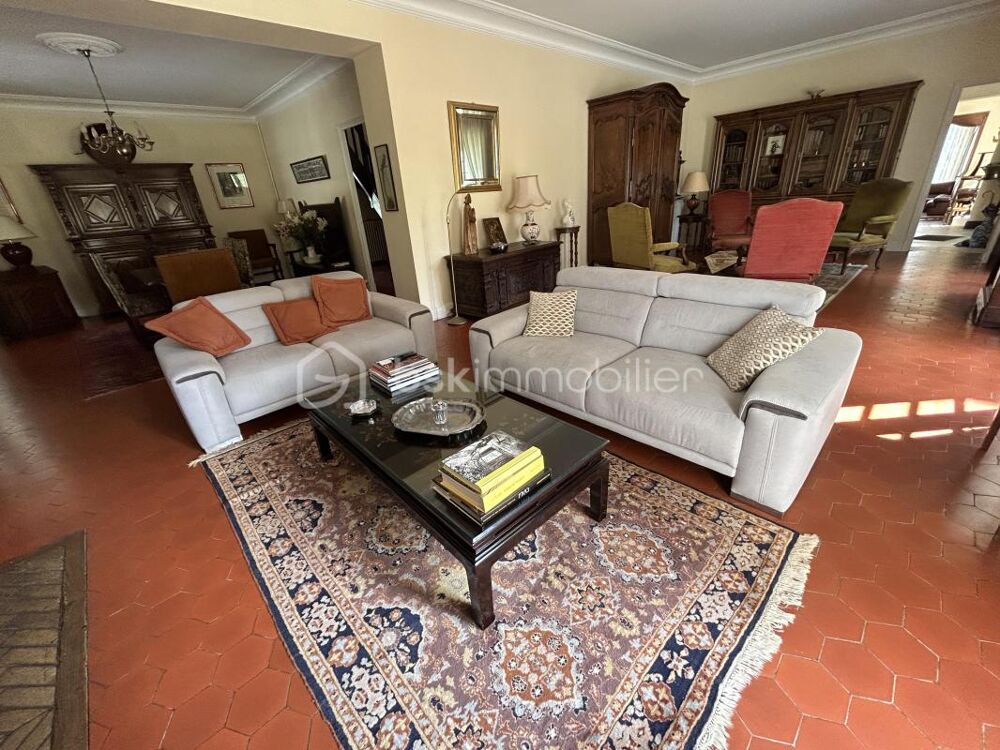 Vente Propriété/Château SUPERBE PROPRIETE - PARC - DEPENDANCE - PISCINE - DOUBLE GARAGE Agen