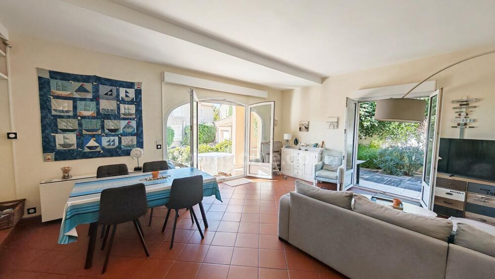 Vente Appartement Spacieux appartement à vendre 3/4 pièces BOUZIGUES avec jardin, terrasses et parking à 2 pas de la plage Bouzigues