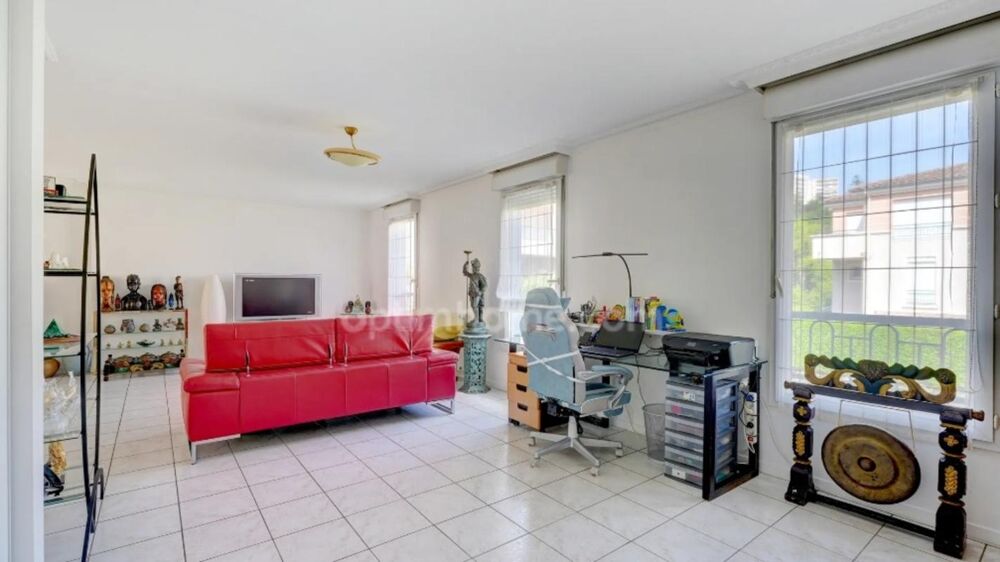 Grand T5 familial 135 m² avec balcons, double garage et cave  Tassin-la-Demi-Lune