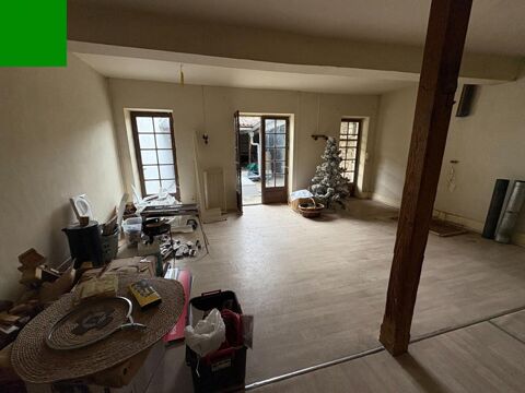 SECTEUR SAUVETERRE : IMMEUBLE MIXTE, MURS LOUES ET LOGEMENT 85800 33540 Sauveterre de guyenne