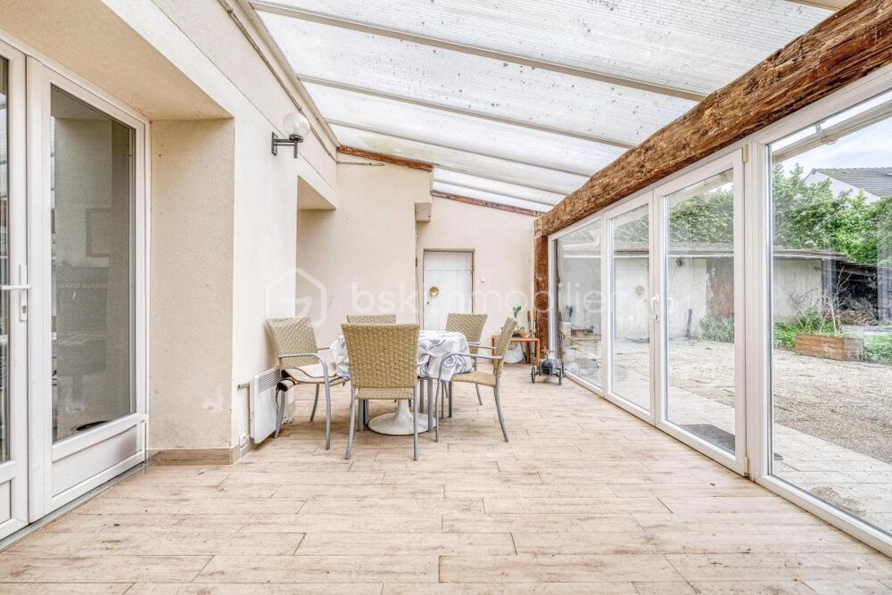 COUP DE COEUR  Maison de caractère 228 m²  6 chambres  Terrain 2 141 m²  Grand garage  Nanteuil-lès-Meaux (77100)  10 min