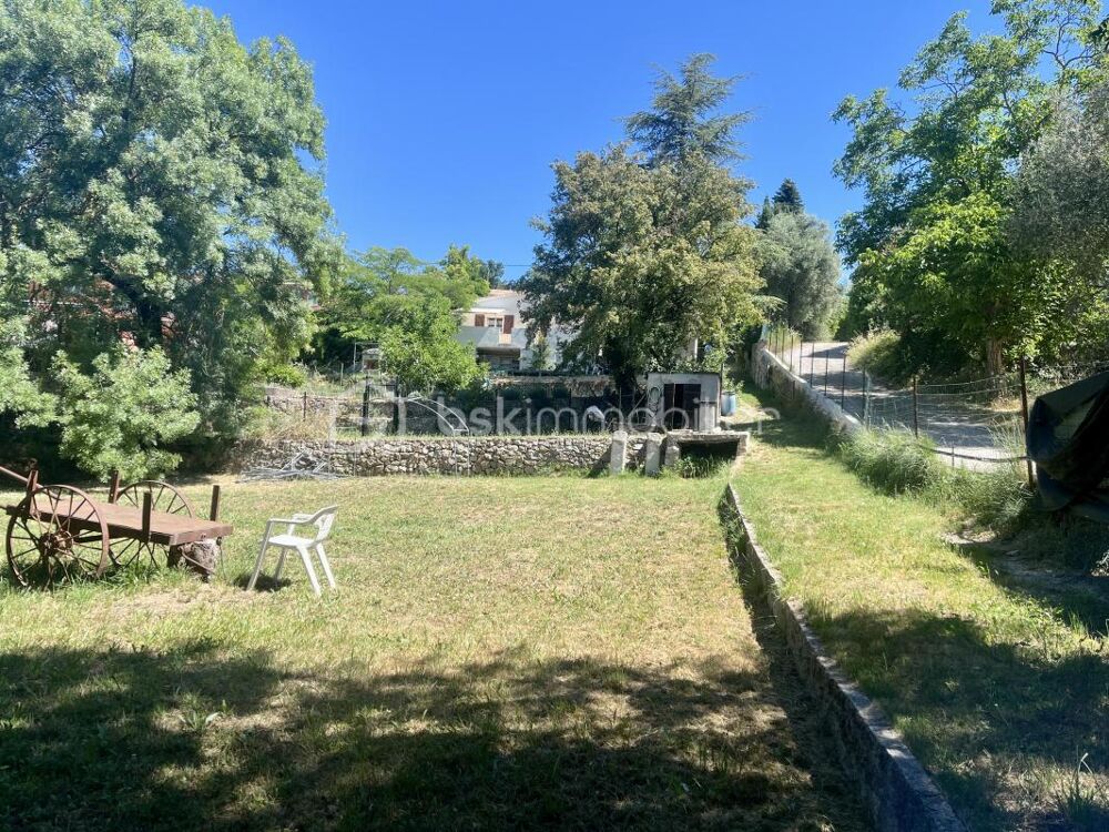 Villa évolutive avec annexes et extension de 59 m2 autorisée  Saint-Paul-en-Forêt - Terrain de 2000 m2