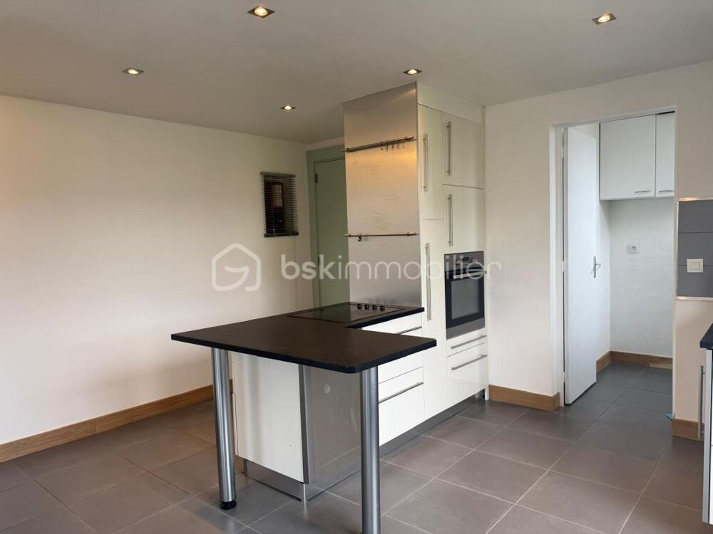 Location Appartement À louer - Appartement T2 de 47 m² avec balcon – Rue des Alpins Annecy