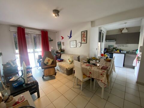   Dpt Pyrénées Orientales (66), à vendre PRADES appartement 3 pièces 55 m², 1er étage, ascenseur, accessible PMR Appartement - 3 pièce(s) - 55 m²