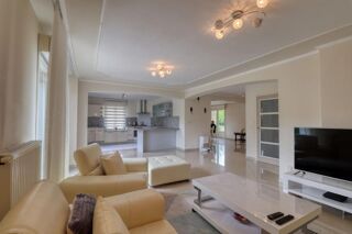  Maison � vendre 8 pi�ces 235 m�