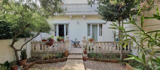  Propriété/château à vendre 6 pièces 148 m²