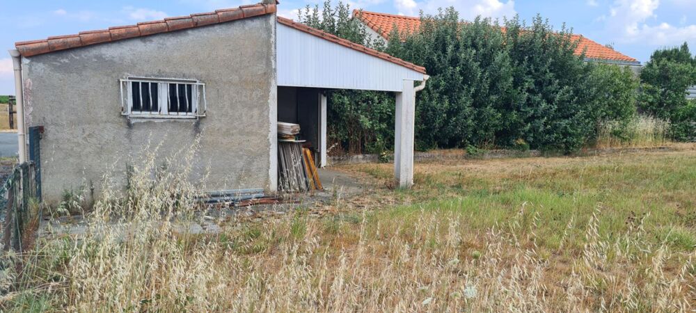 Vente Terrain Terrain constructible La Chapelle Heulin 621 M² avec abri de jardin (17 M²) et préau (14 M²) La chapelle heulin