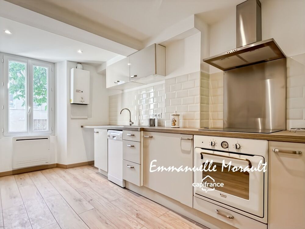 Appartement T2 entièrement rénové à BAGNOLS EN FORET (83)