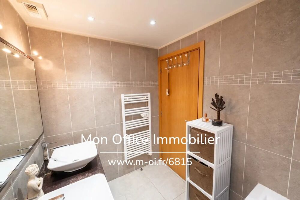 à vendre  Appartement Saint-Raphaël (83700)