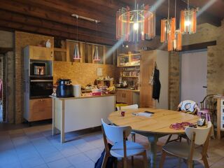  Propri�t�/ch�teau � vendre 6 pi�ces 186 m�