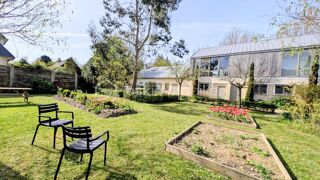  Maison à vendre 15 + pièces 670 m²